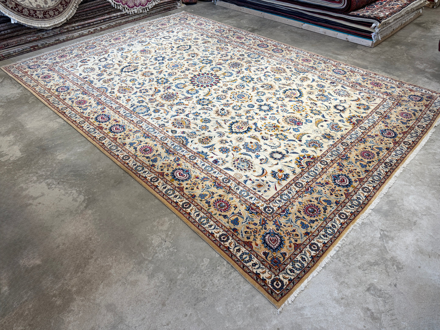 10’6”x14’6” Hand-Knotted Persian Kashan Area Rug