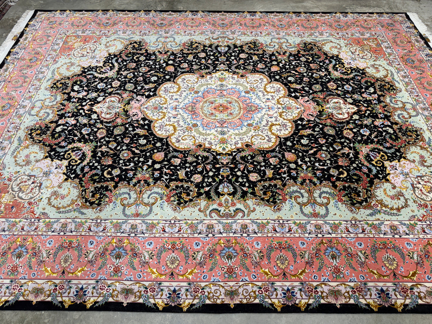 Hand-Knotted 60 Raj Persian Tabriz Rug - Signed Faizi - 10’x13’7”