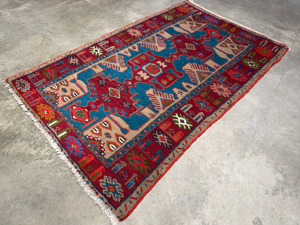Hand-Knotted Persian Hamadan Rug - 4’2”x6’4”