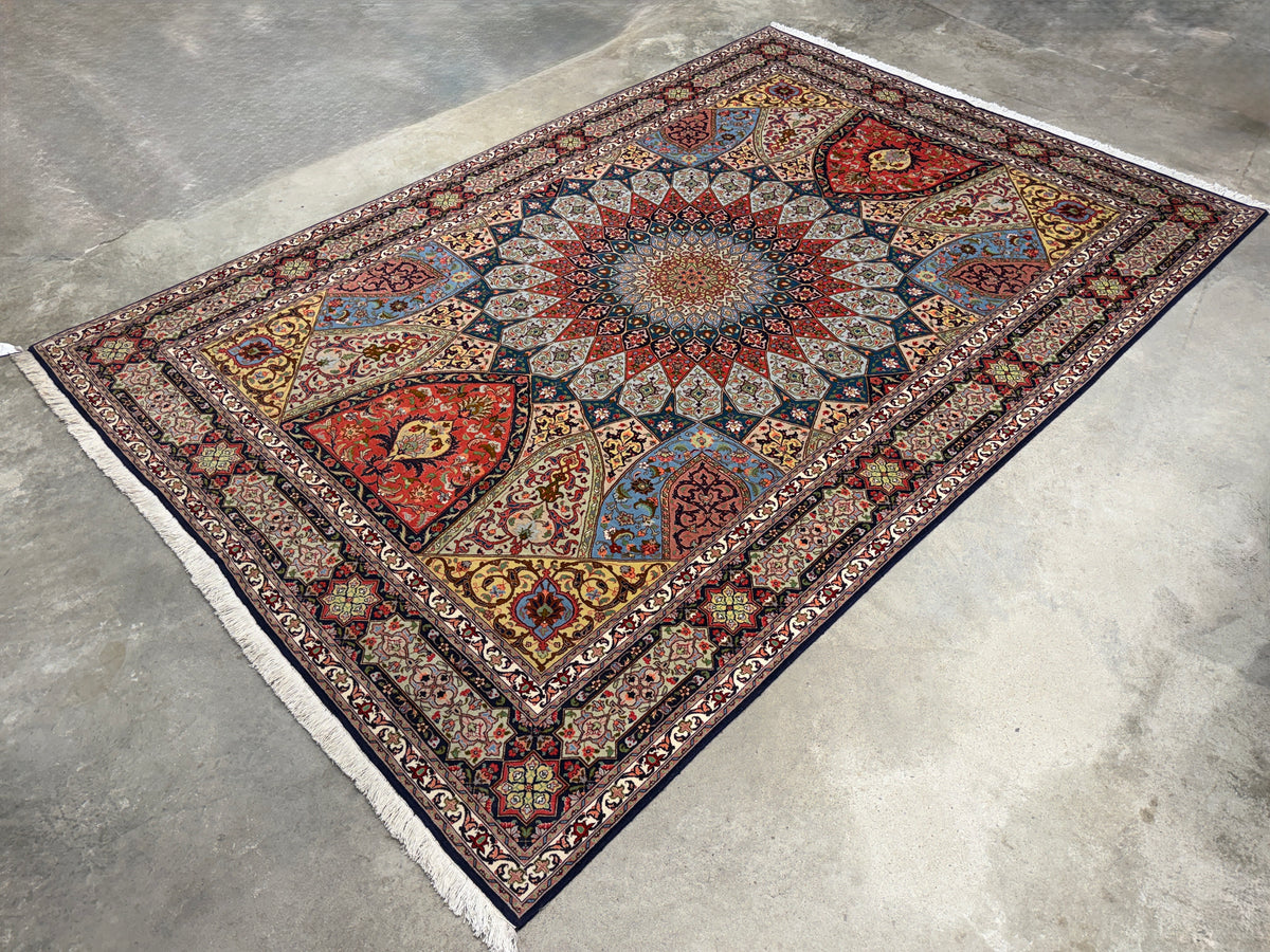 Hand-Knotted 60 Raj Persian Tabriz Rug - Dome Design - 6'8"x10'7"
