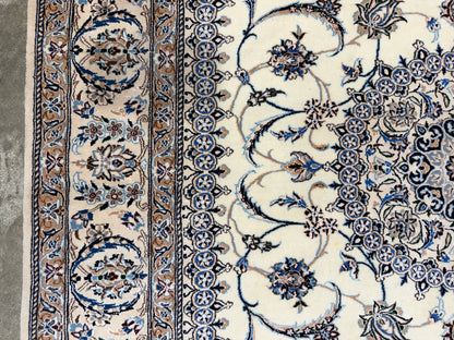 Hand-Knotted 6 La Persian Nain Rug - 4'4"x6'4"