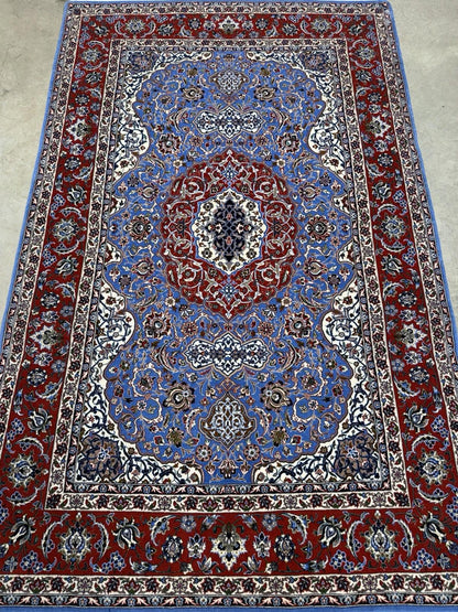4’6”x7’9” Hand-Knotted Fine Wool & Silk Isfahane Area Rug - Blue 4x8
