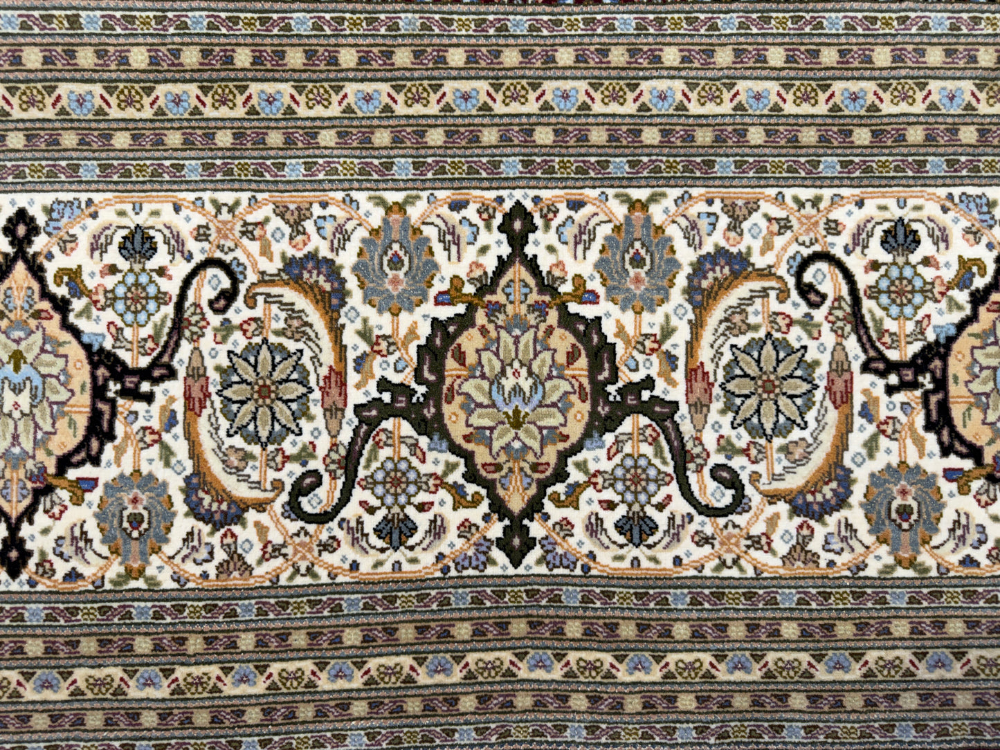 Hand-Knotted Persian Tabriz Mahi Rug - 10’x13’3”