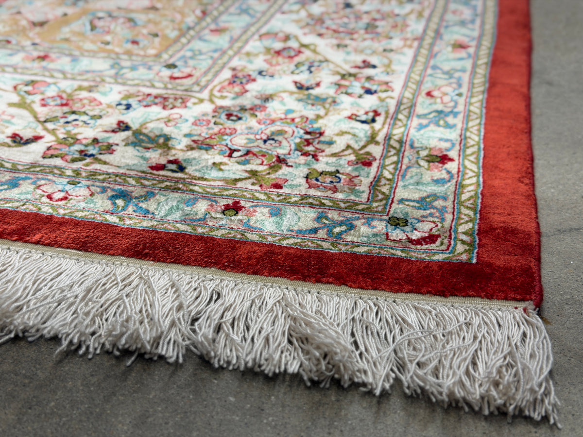 Luxurious Hand-Knotted 100% Silk Persian Qum Rug - 6'5"x9'5"