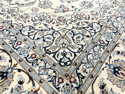 Hand-Knotted 6 La Persian Nain Rug - 5'7"x9'