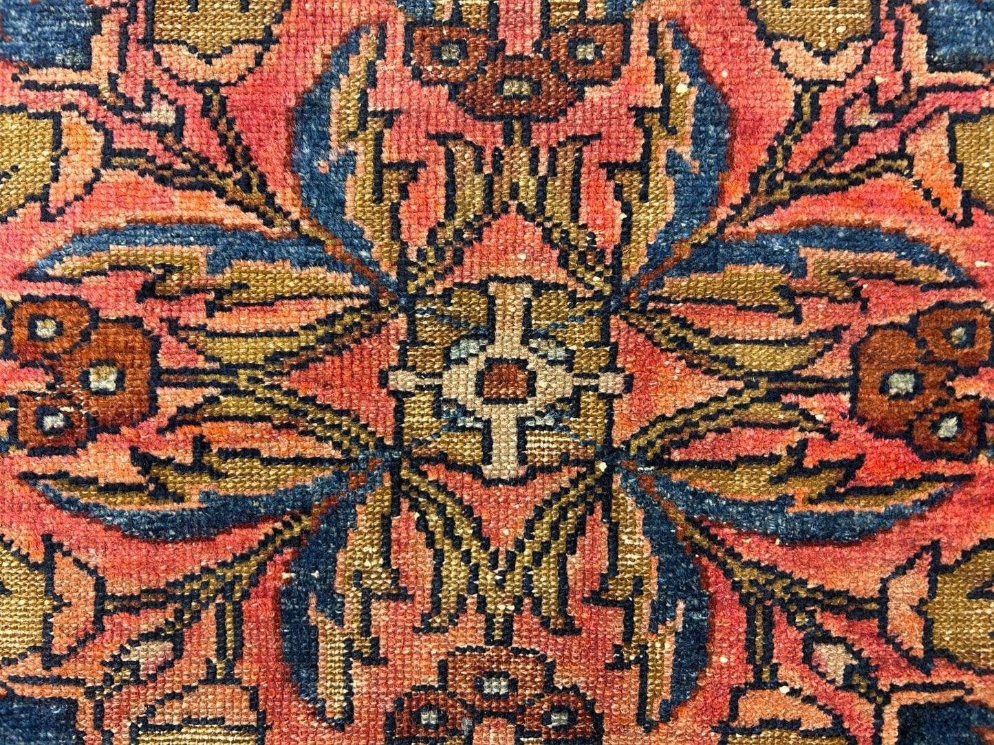 3'6"x4'5" Antique Hand-knotted Wool Sarouke Area Rug - Handmade Red 3x4 Carpet