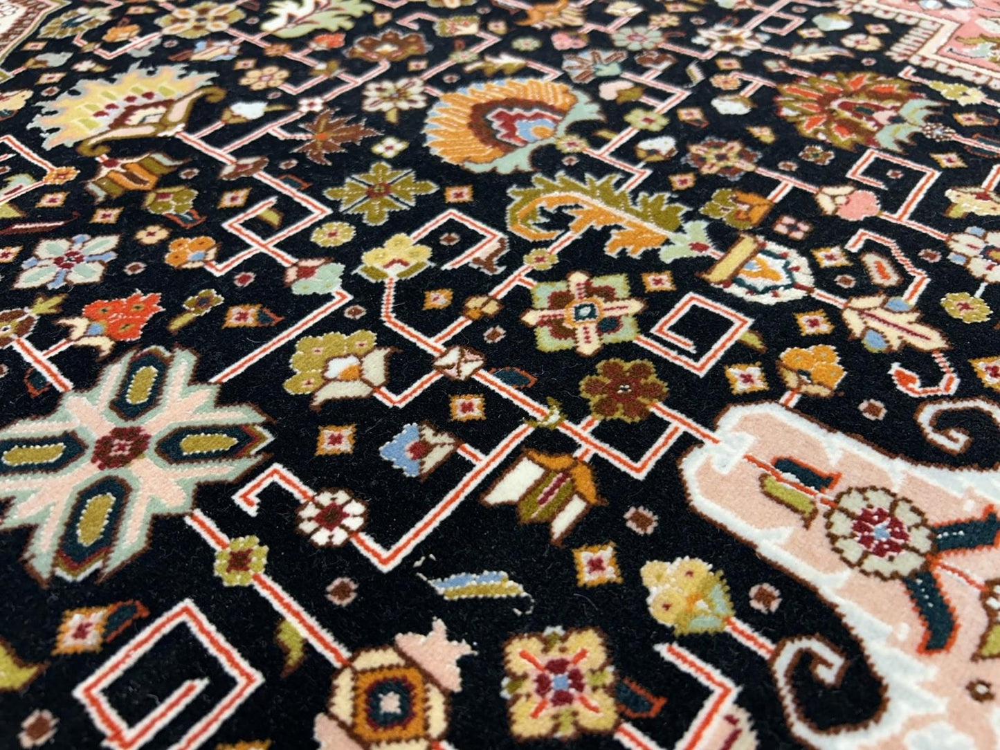 8’1”x10’ Hand-Knotted Fine Wool & Silk Herize Area Rug - Handmade Carpet 8x10