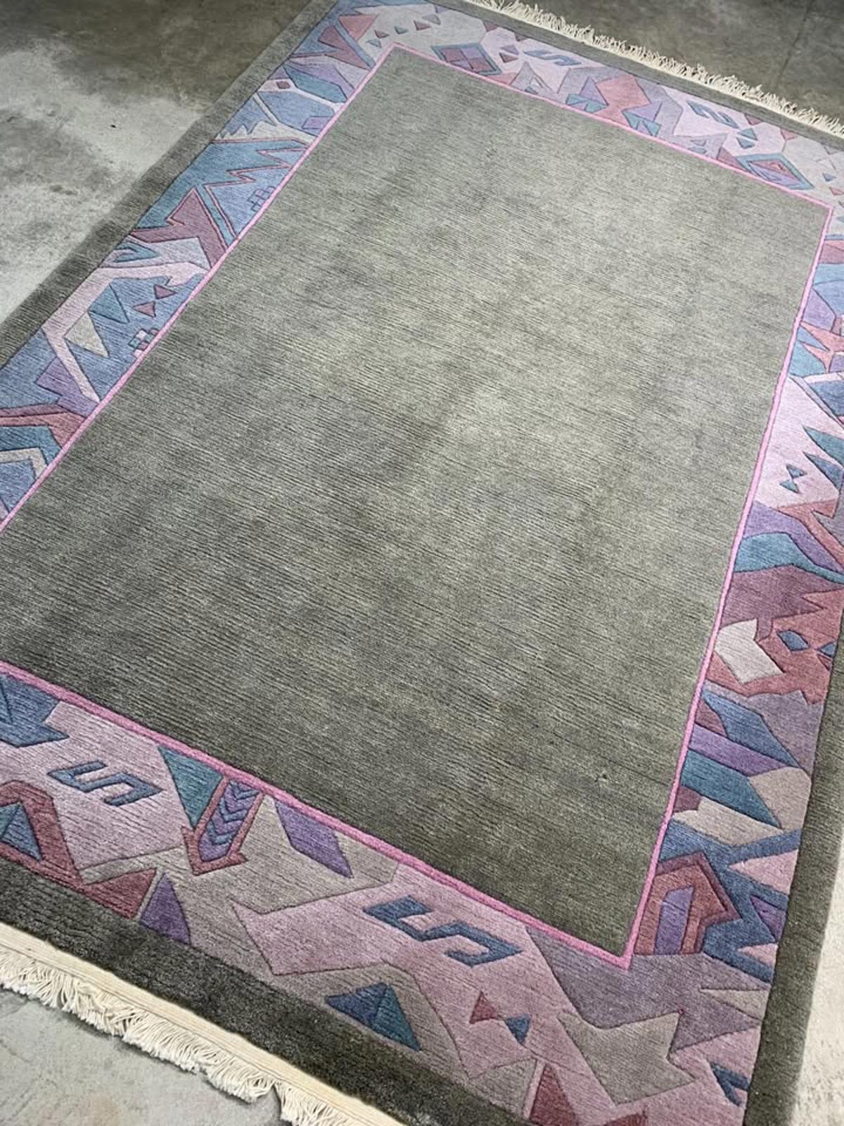 5'7"x8' Handmade 100% Wool Tibetian Rug