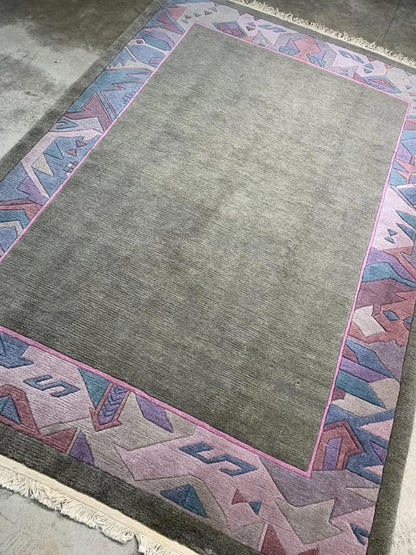 5'7"x8' Handmade 100% Wool Tibetian Rug