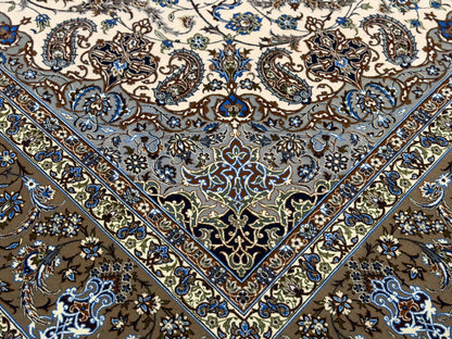 Hand-Knotted Persian Isfahan Rug - Signed Zolfaghari - 6’9”x10’6”