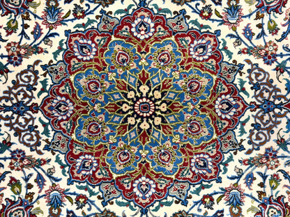 Hand-Knotted Persian Isfahan Rug - 5’2”x7’10”