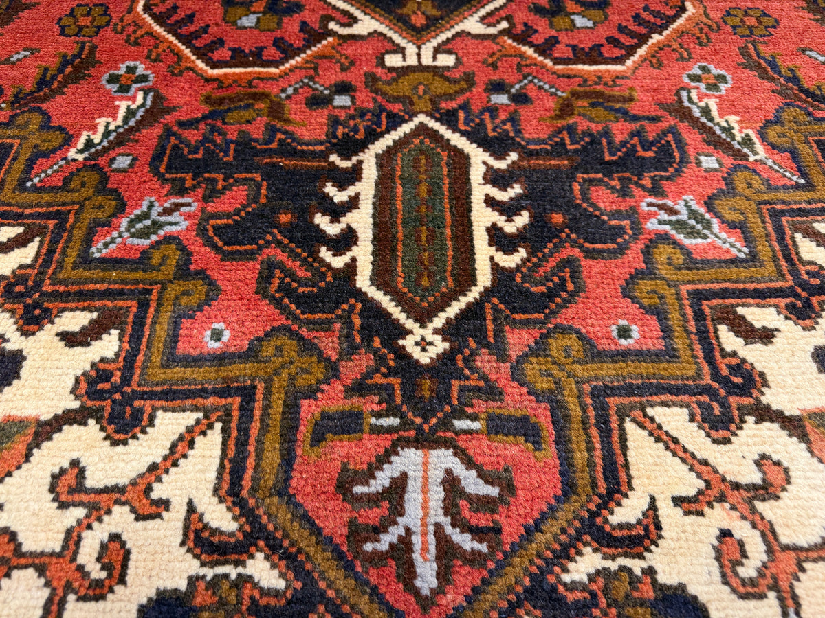 Hand-Knotted Persian Heriz Rug - 6'10"x9'7"