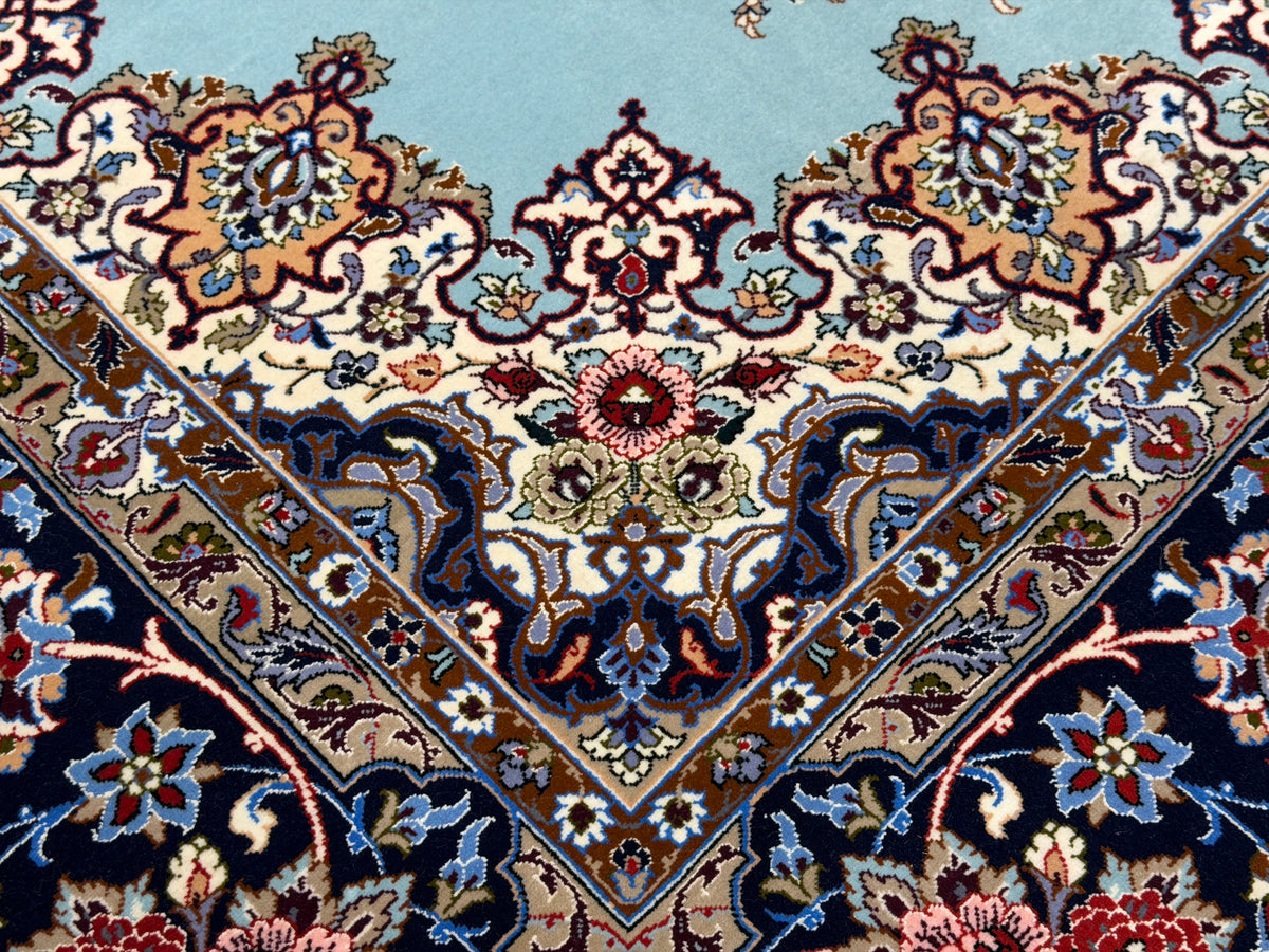 Hand-Knotted Persian Isfahan Rug - Signed Enteshari - 5’x7’9”
