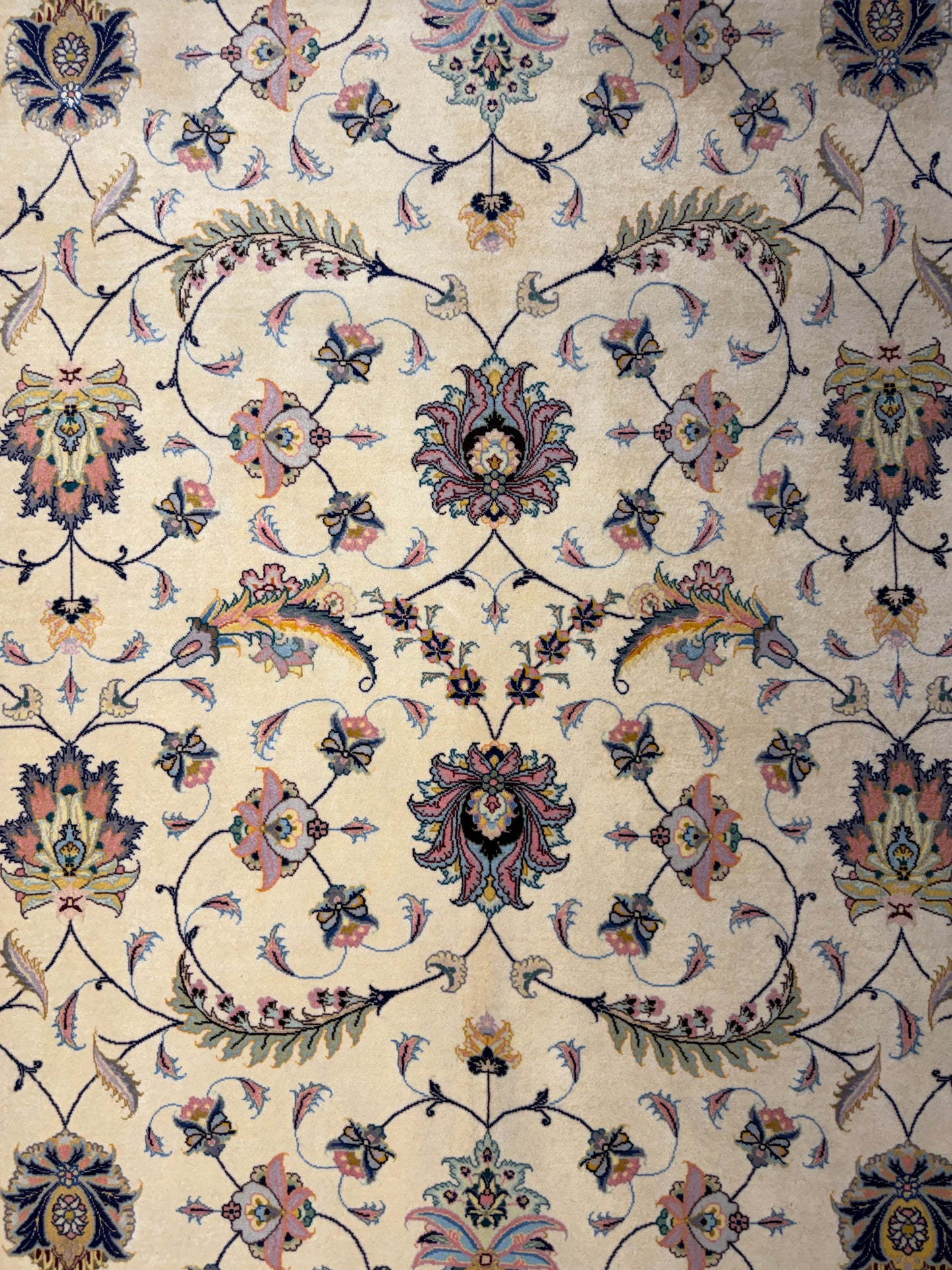 9’9”x13’4” Very Fine Hand-Knotted Persian Tabriz 80 Raj Signed Area Rug