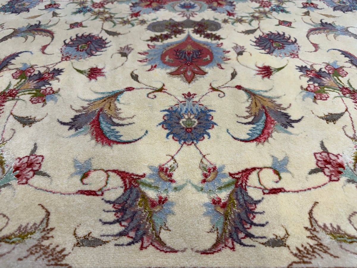 Hand-Knotted Persian Tabriz 60 Raj Rug - 4'11"x7'4"