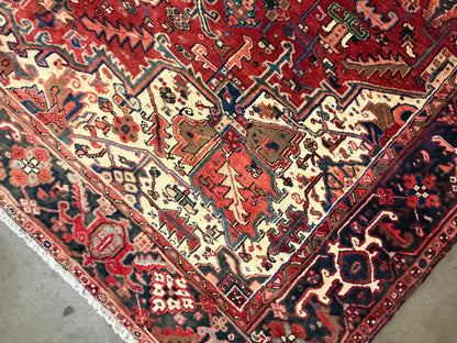 Hand-Knotted Persian Heriz Rug - 9’1”x11’11”