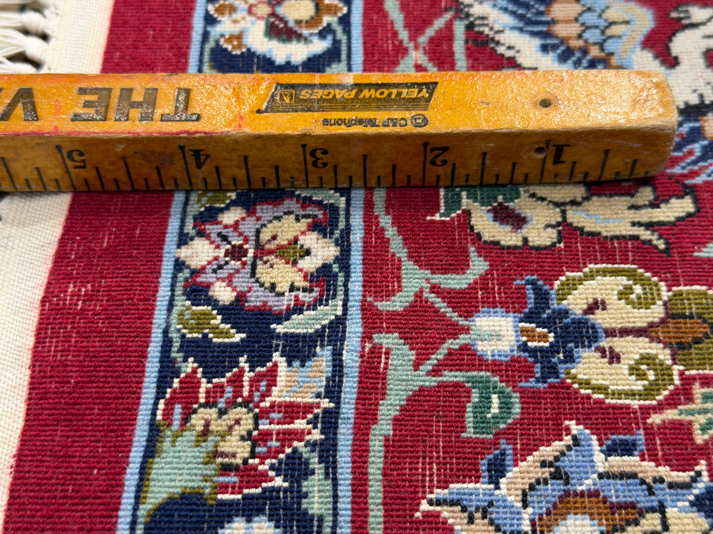Hand-Knotted Persian Isfahan Rug -Garden of Birds- 3’8”x5’6”