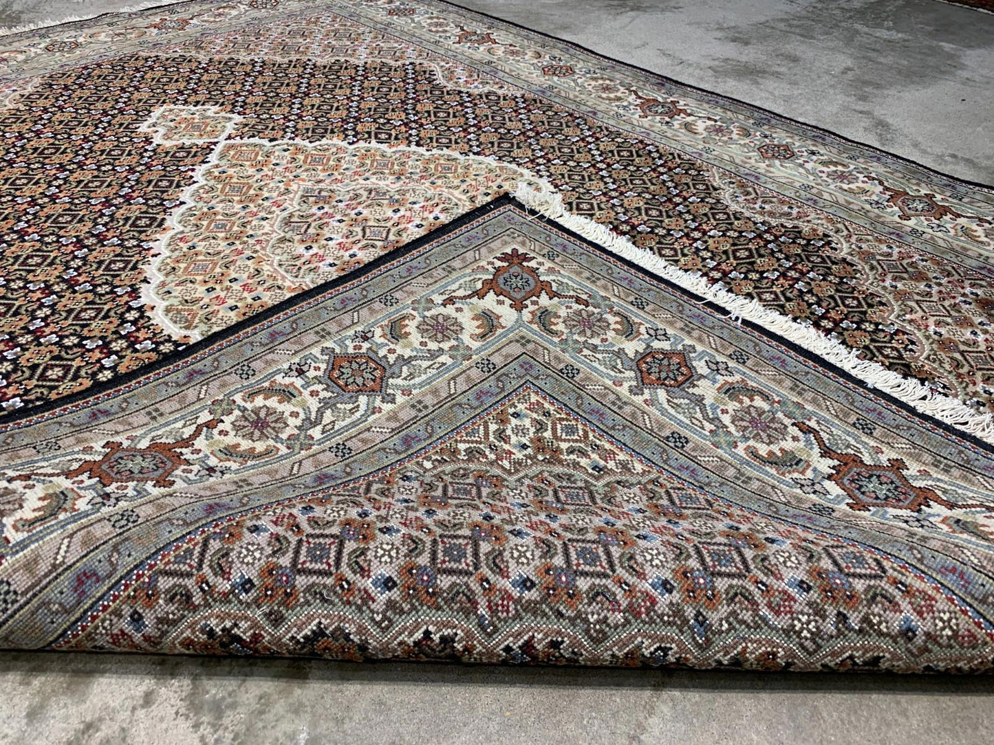 5'7"x7'7" Hand-Knotted Silk & Wool Tabrize Area Rug - Handmade Carpet 5x7