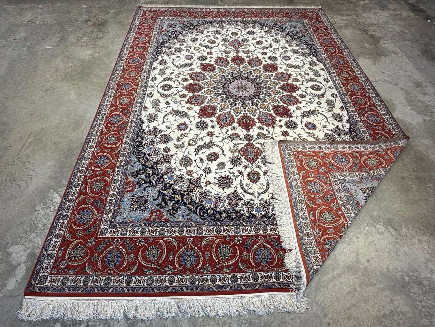 10’2”x14’2” Very Fine Hand-Knotted Wool & Silk Isfahane Area Rug 10x14
