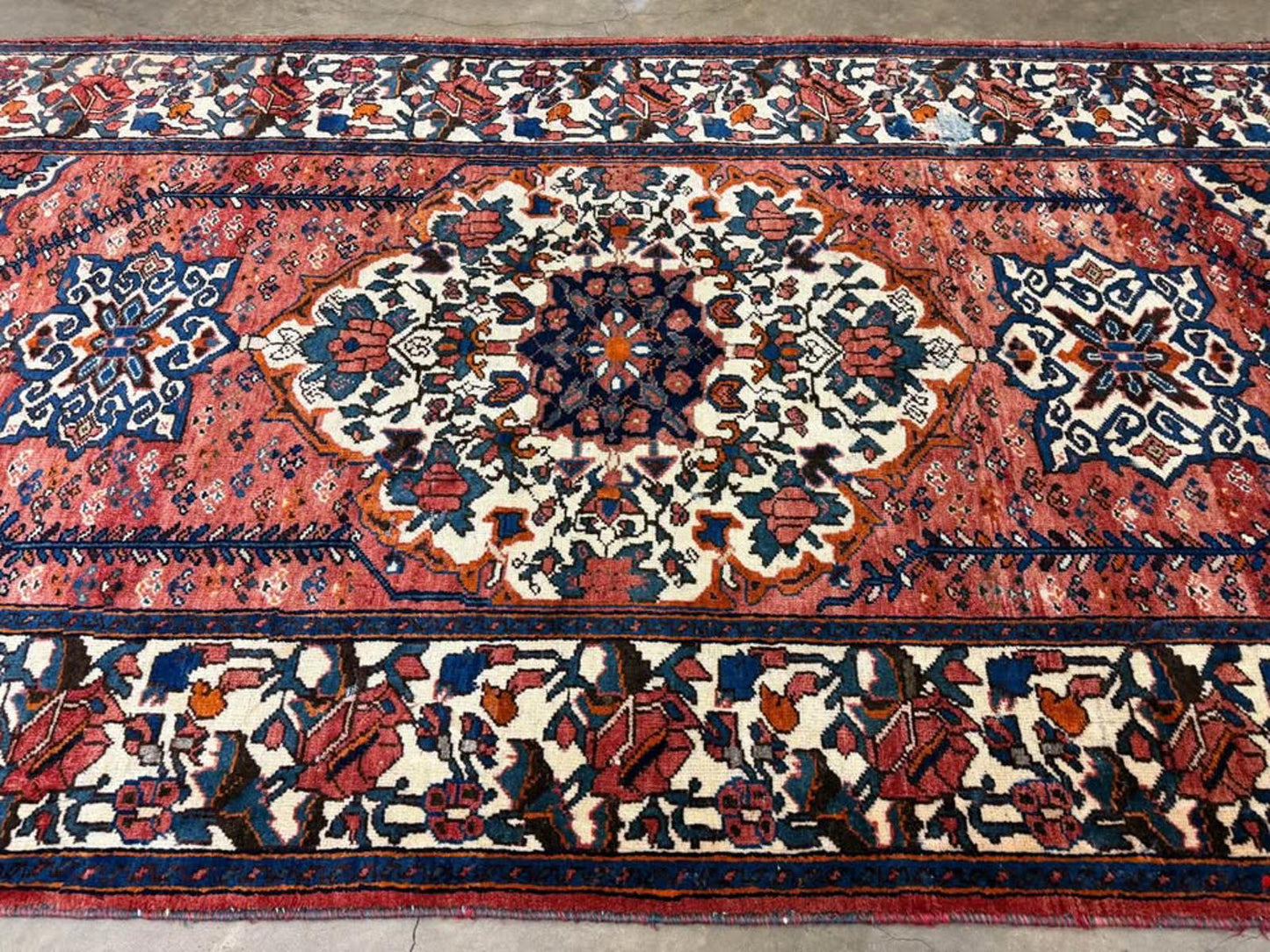 5’x9’11” Handmade Persian Bakhtiari Rug