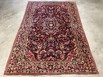 4'3"x6'4" Antique Hand-knotted Wool Sarouke Area Rug - Handmade Red 4x6 Carpet