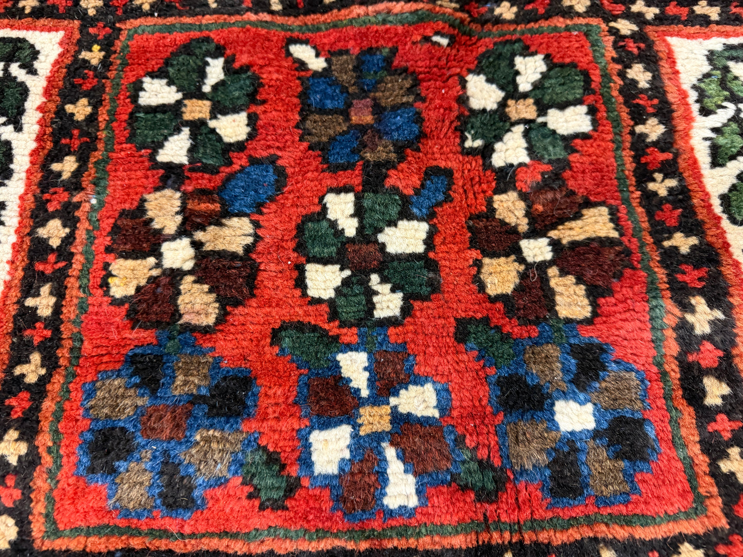 Hand-Knotted Persian Bakhtiari Rug - 9’4”x10’3”
