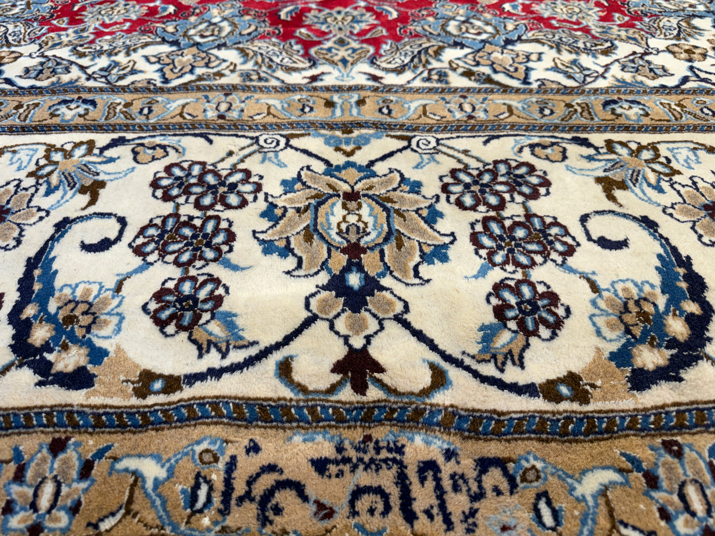 Hand-Knotted Persian Nain Rug - Signed Habibian - 9’6”x12’9”