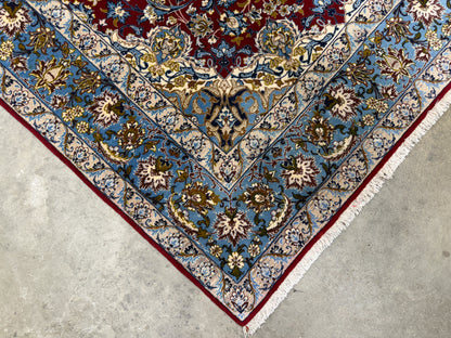 Hand-Knotted Persian Isfahan Rug - 3’7”x5’8”