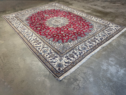 Hand-Knotted Persian Nain Rug - Signed Habibian - 9’6”x12’9”