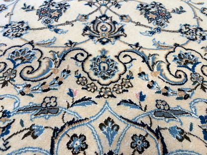 10’x10’ Hand-Knotted Persian Nain Area Rug
