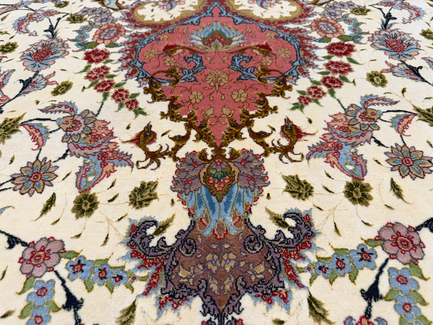 9’9”x13’9” Very Fine Hand-Knotted Persian Tabriz 80 Raj Signed Area Rug