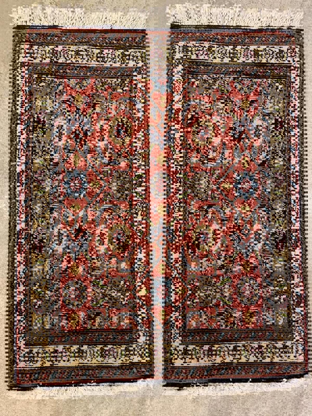 1'6"x2' Handmade 100% Wool Persian Sarouk Rug