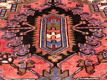 9’10”x12’5” Hand-Knotted Persian Heriz Area Rug