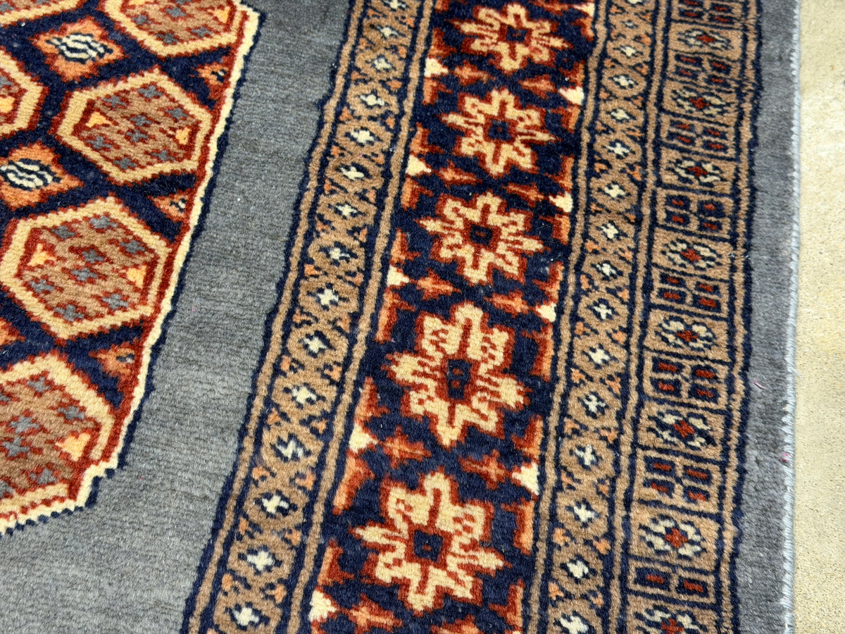 Hand-Knotted Bokhara Rug - 3'11"x6'