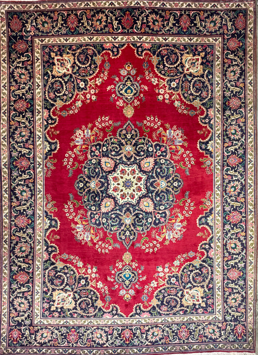 9’8”x13’4” Hand-Knotted Persian Tabriz Rug