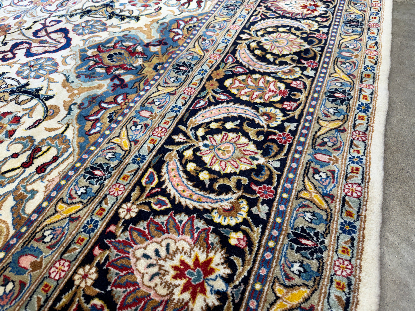 Hand-Knotted Persian Kashan Rug - 10’6”x14’8”