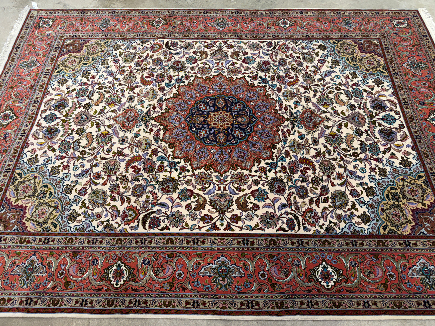 Hand-knotted Persian Tabriz Rug - 7’x10’8”