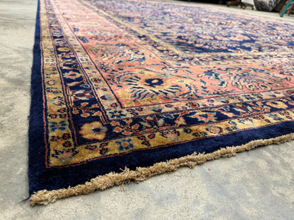 10’4”x13’8” Fine Hand-Knotted IndoSarouk Area rug