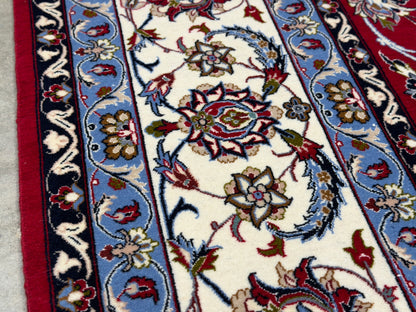 Hand-Knotted Persian Isfahan Rug - Signed Enteshari - 6'7"x9'10"