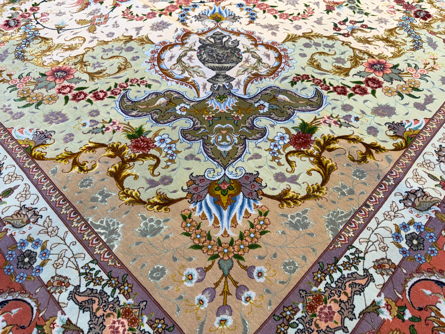11’4”x16’2” Very Fine Hand-Knotted Persian Tabriz 80 Raj Signed Area Rug