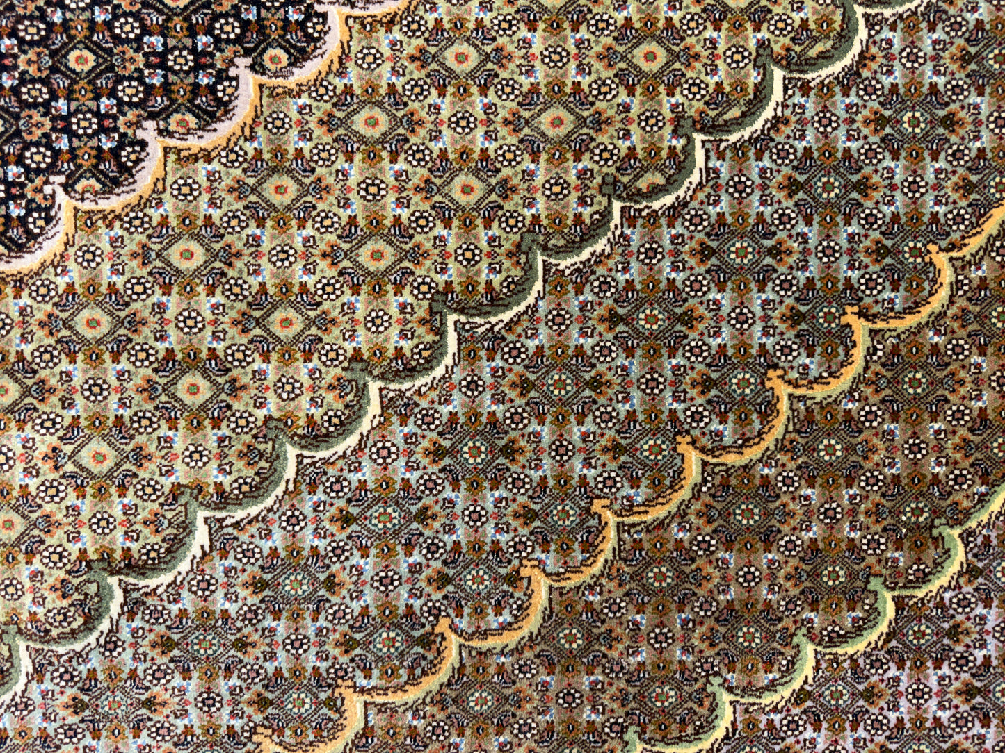 Hand-Knotted Persian Tabriz Mahi Rug - 9’11”x13’6”