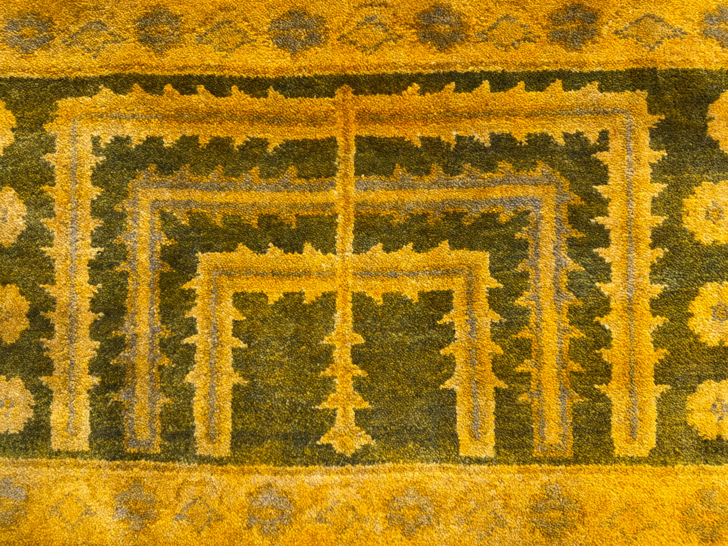 8’1”x9’10” Hand-Knotted Wool Tibetian Area Rug