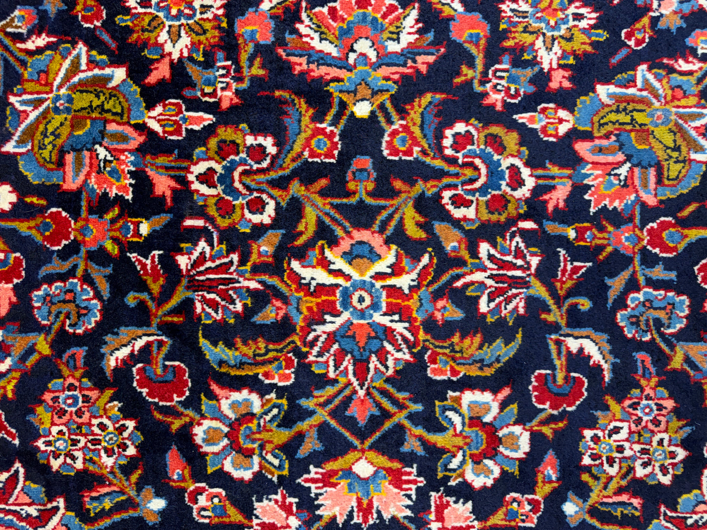 Hand-Knotted Persian Kashan Rug - 9’11”x14’3”