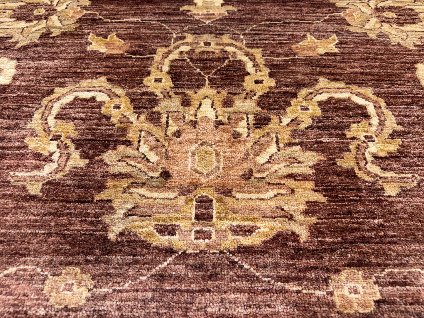 8’x10’ Hand-Knotted Wool Agra Area Rug
