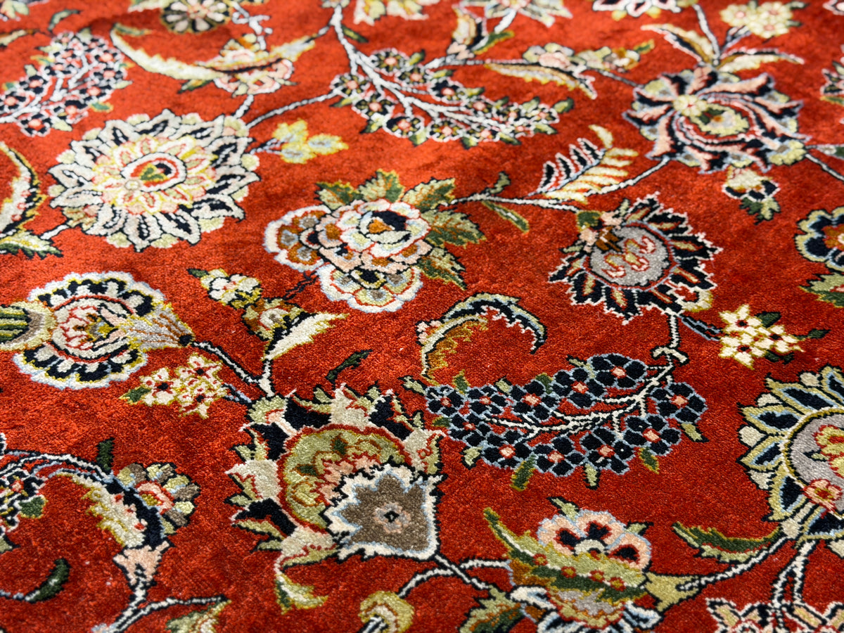Hand-Knotted 100% Silk Persian Kashan Rug - 6'10"x9'9"