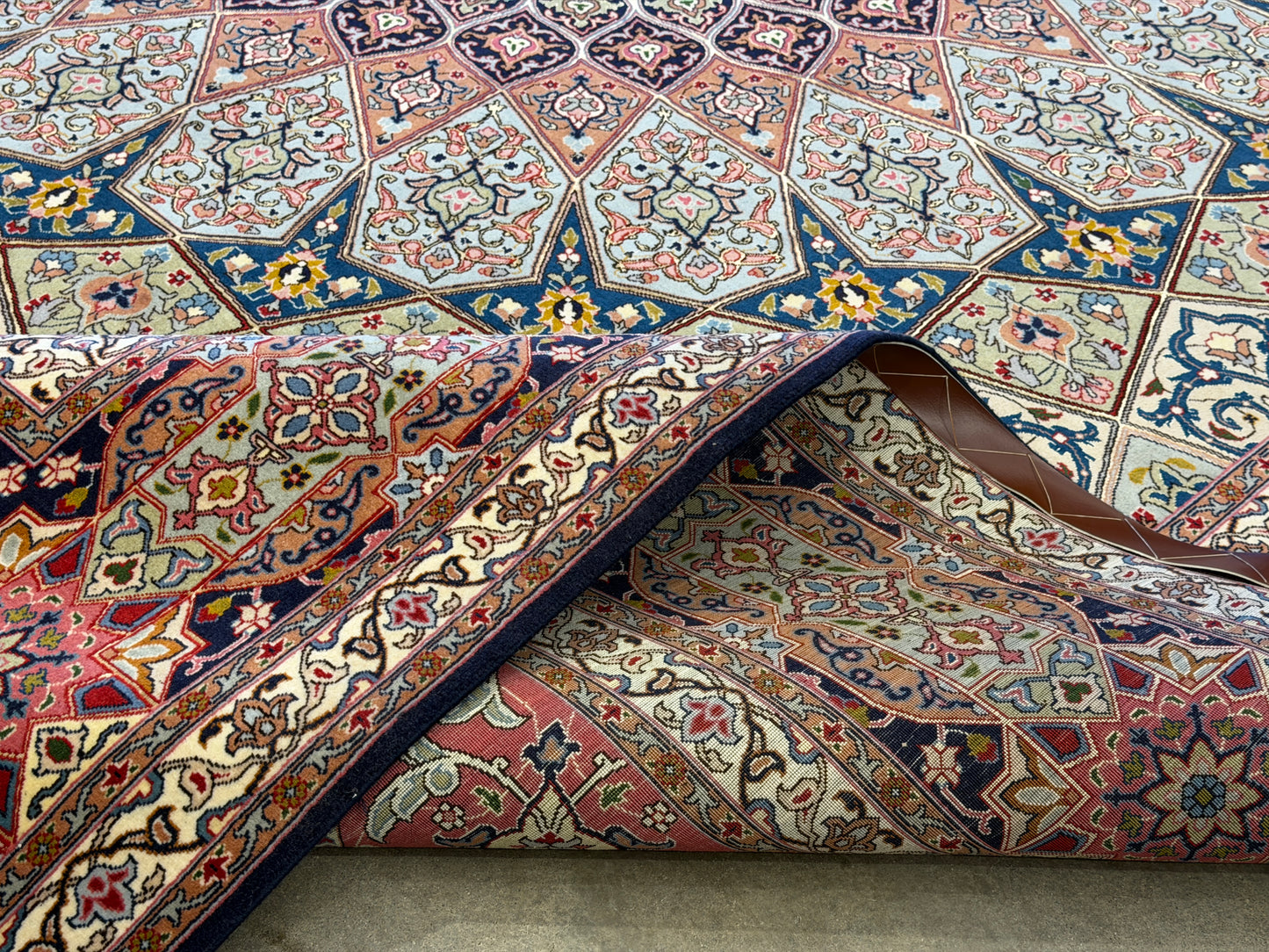 Hand-Knotted 60 Raj Persian Tabriz Rug - Dome Design - 10’x13’4”