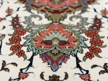 Hand-Knotted 60 Raj Persian Tabriz Rug - 3'1"x5'3"