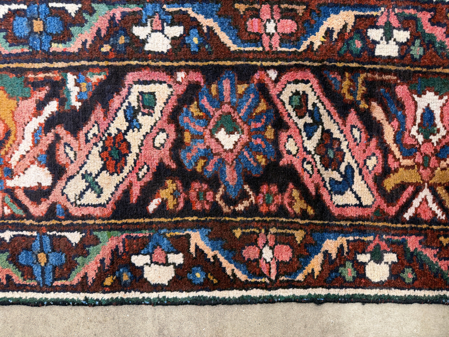 9’10”x13’10” Hand-Knotted Persian Bakhtiari Area Rug