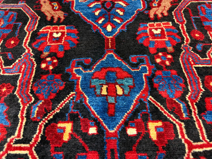 Hand-Knotted Persian Nahavand Rug - 4'9"x9'6"