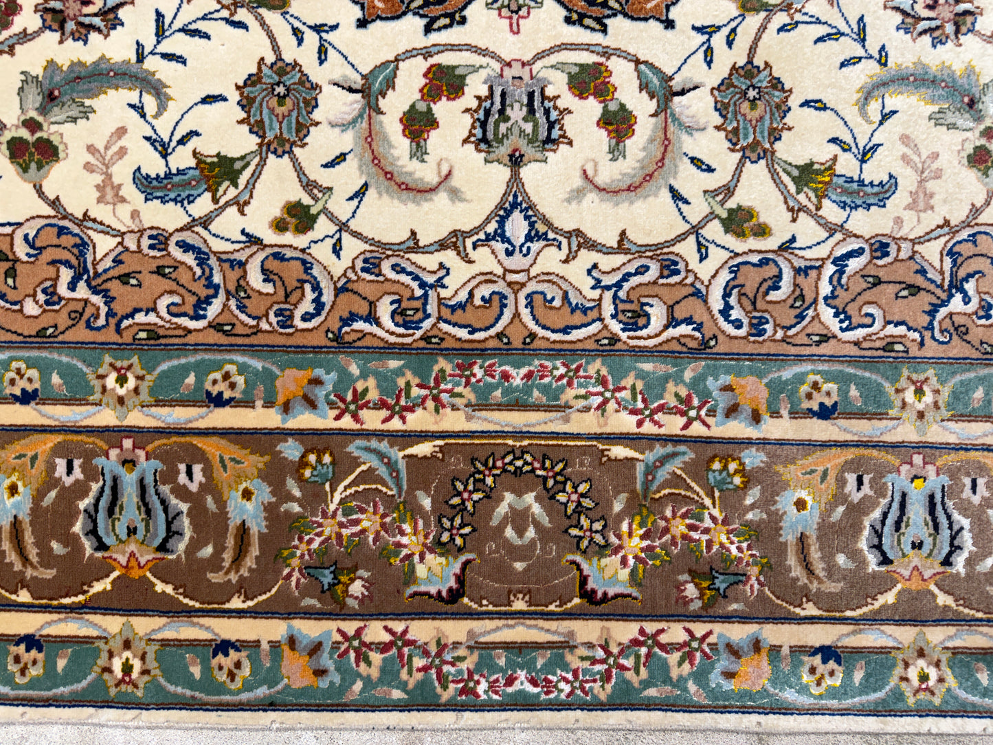 Hand-Knotted 60 Raj Persian Tabriz Rug - 4’11”x6’8”